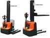 LLS LIGHT-DUTY MONO MAST SELF-PROPELLED STACKER
